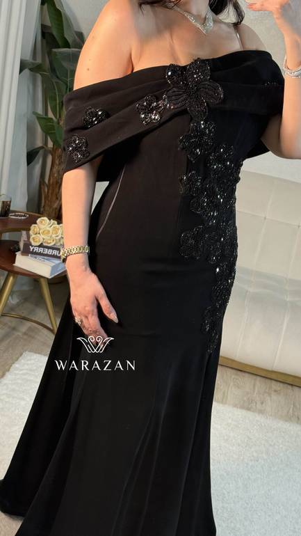 فستان سهره بتطريز كرستال اسود 
