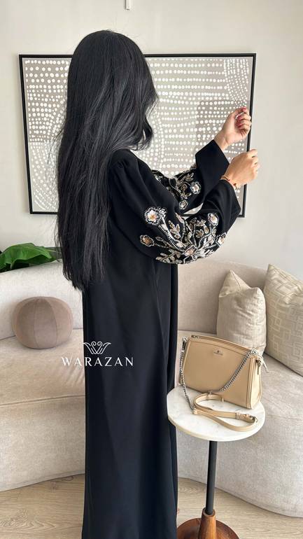 عباية سوداء فخمة للمناسبات شك وتطريز 
