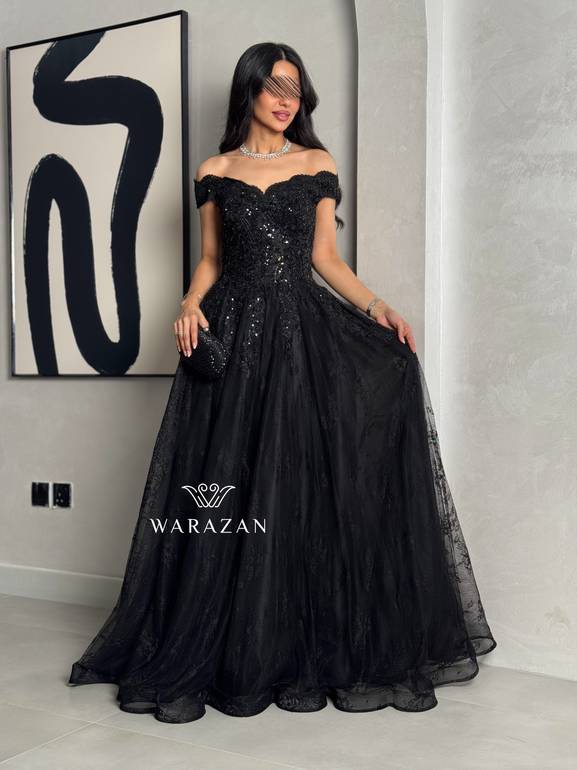 فستان سهرة أسود أوف شولدر بتطريز فاخر