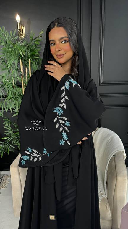 عباية بتطريز يدوي ملكي 