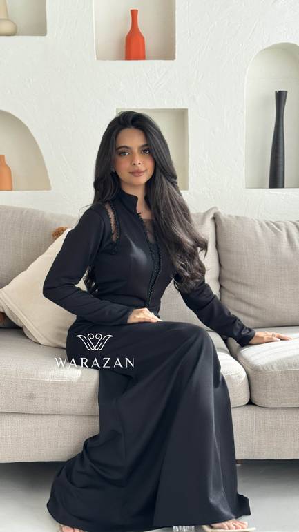 فستان اسود ناعم بقصة جديدة 