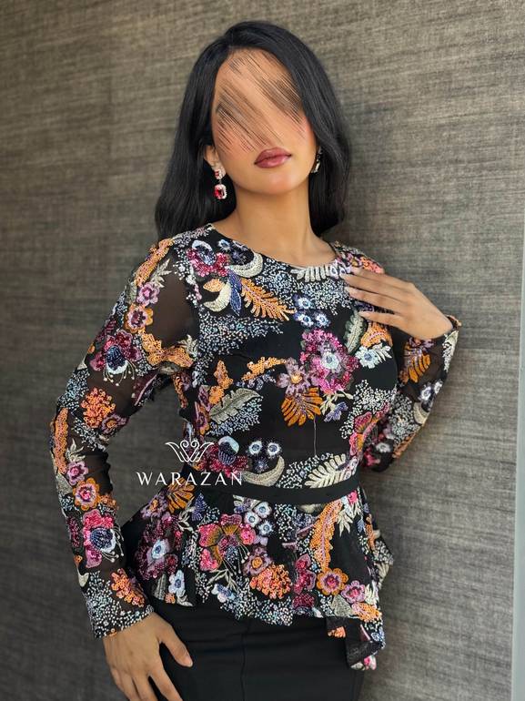 فستان سهرة راقي بأكمام طويلة للمناسبات 