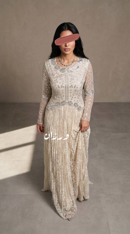 فستان ملكي سهره بدانتيل و بكسرات 
