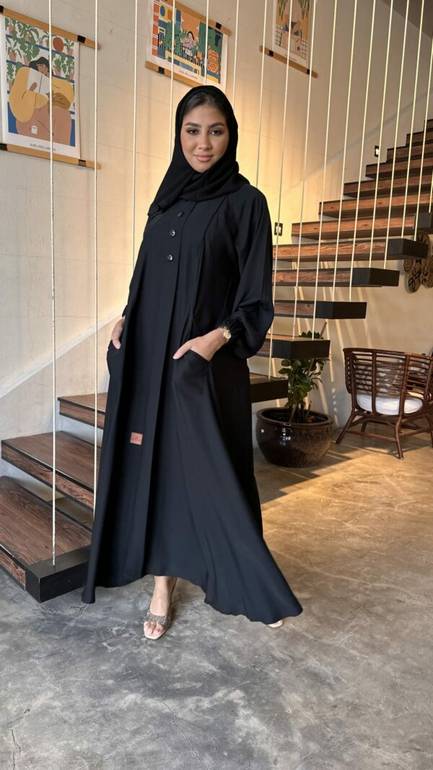عباية دوام رسمية ساترة مع جيوب