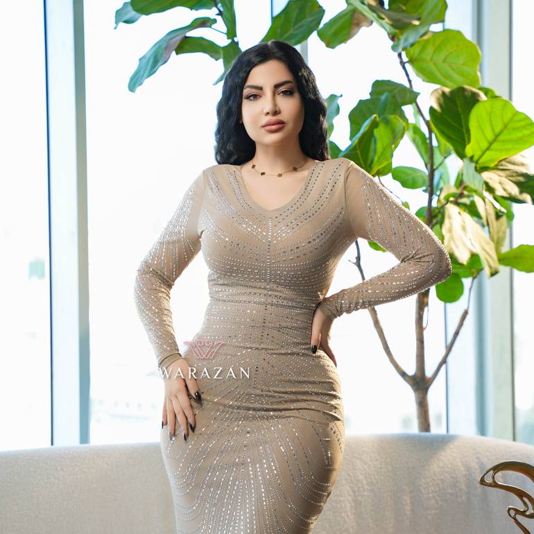 فستان سهرة ماسك وأنيق 