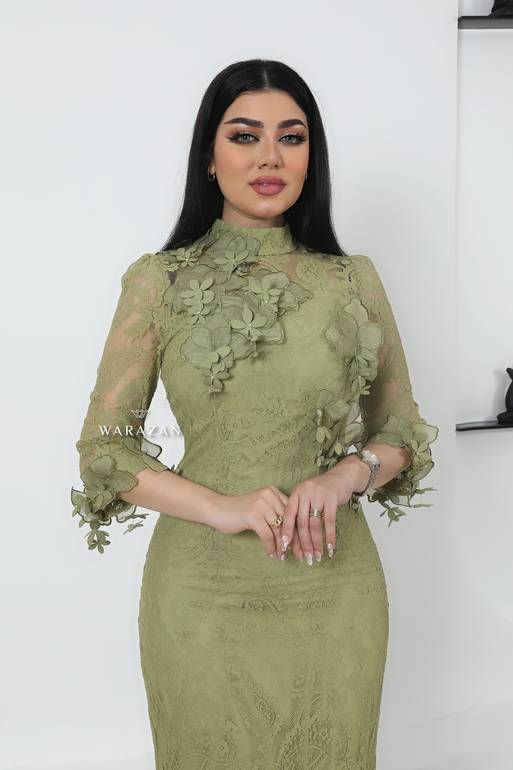 فستان سهرة طويل وناعم دانتيل