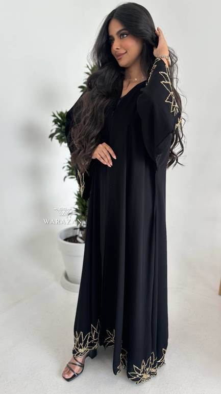 عباية بتطريز شك انيق 