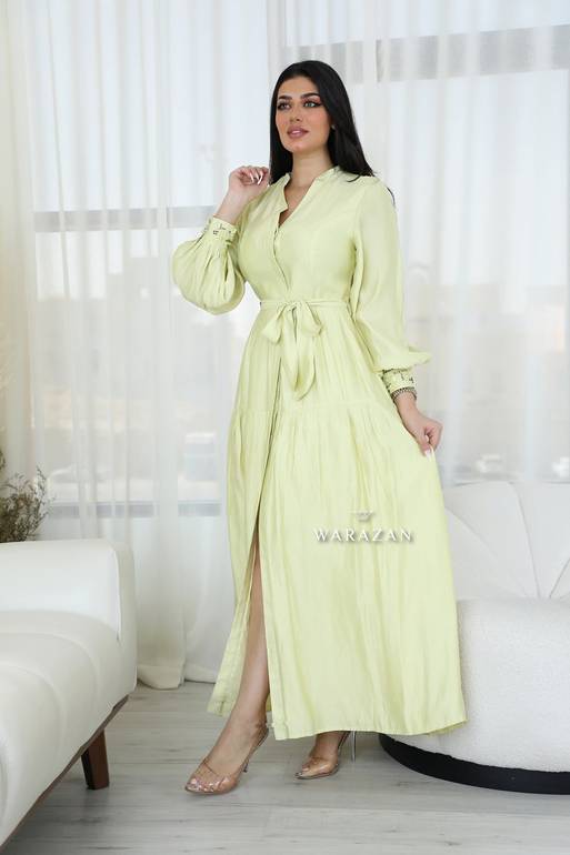 فستان ساتر أنيق بتطريز