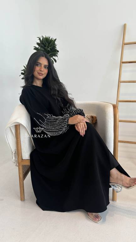 عباية للمناسبات بفصوص من الكم 
