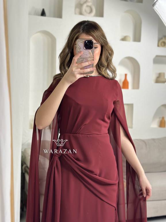 فستان للمناسبات بقصة كم طويله 