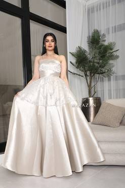 فستان سهرة طويل توب