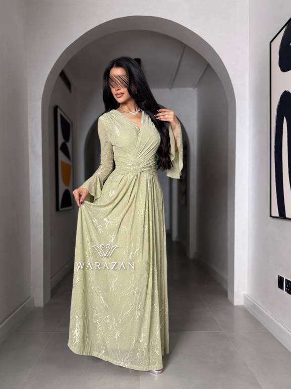 فستان سهرة بلمعة و بقصة من الخصر