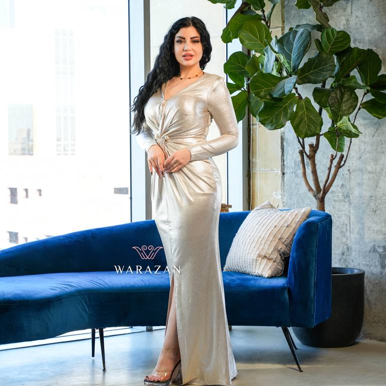 فستان سهرة ناعم مع لول بأكمام طويلة 