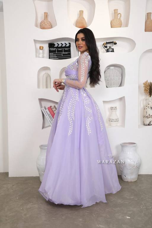 فستان سهرة راقي مع أكمام منفصلة