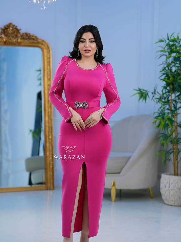 فستان سهرة ناعم بحزام من الخصر 