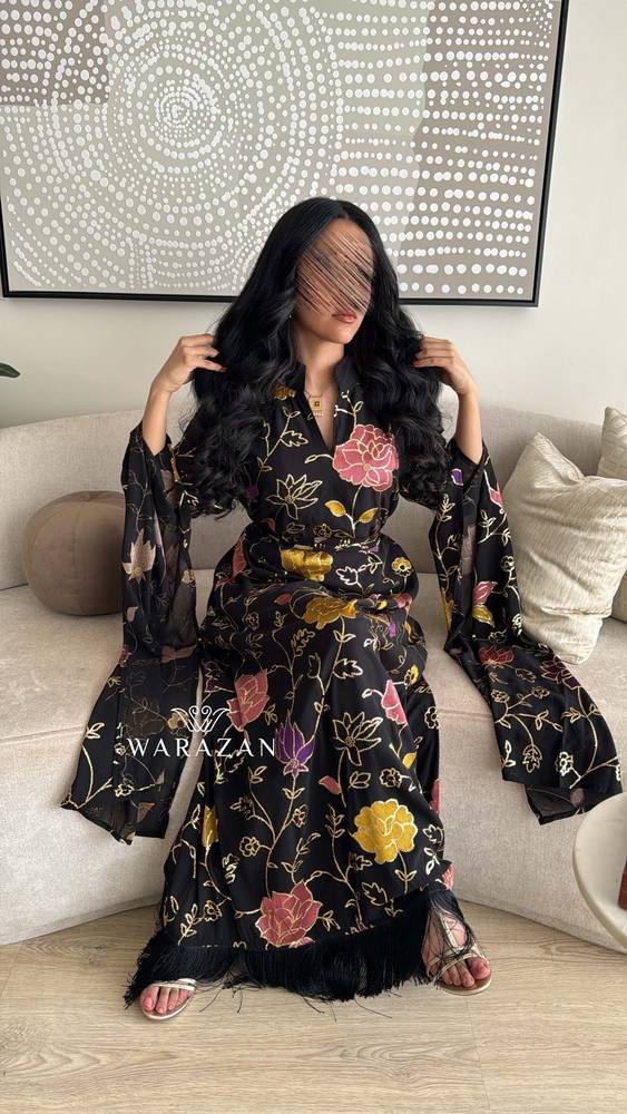 جلابية راقية بتطريز وأكمام طويلة 