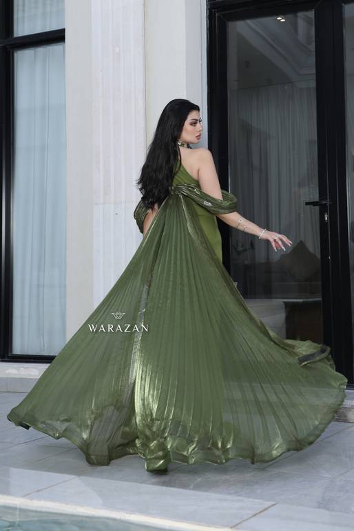 فستان سهرة راقي للمناسبات بتطريز 