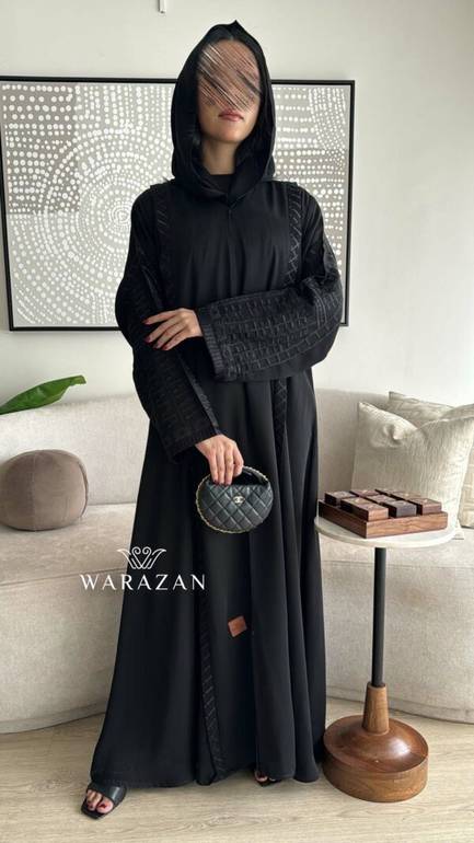 عباية بتطريز انيقة يومية