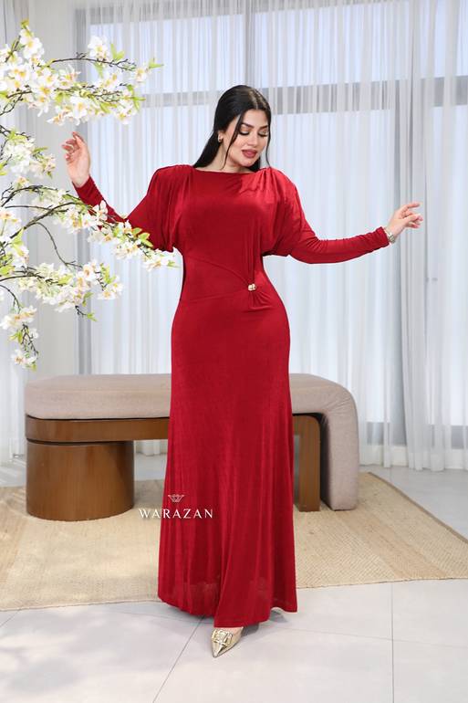 فساتين ناعمة طويلة