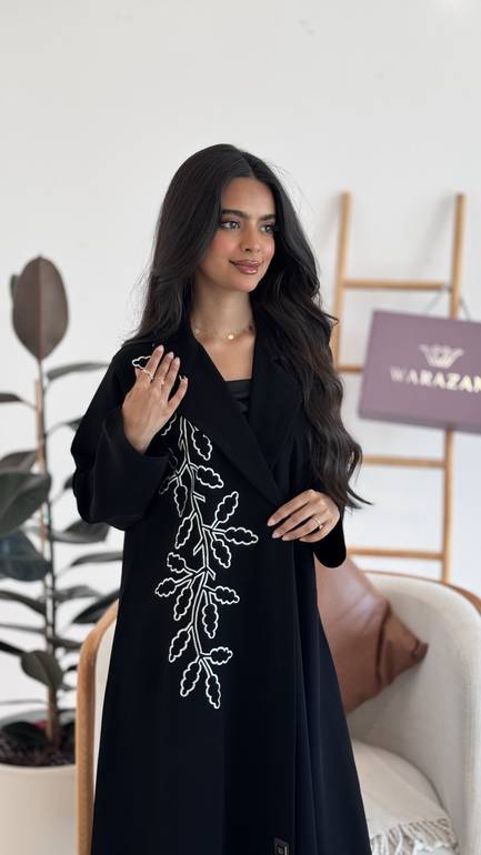 عباية سيراميك بتطريز يدوي 