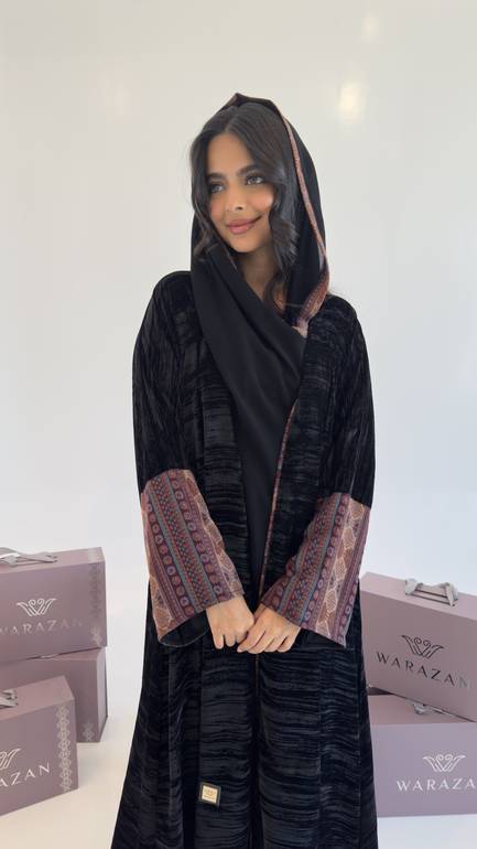  عباية مخمل شتوية