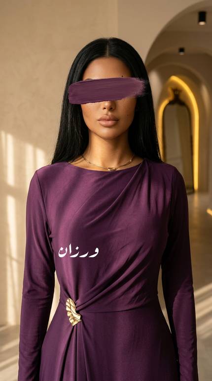 فستان بقصة من الخصر باكمام طويلة