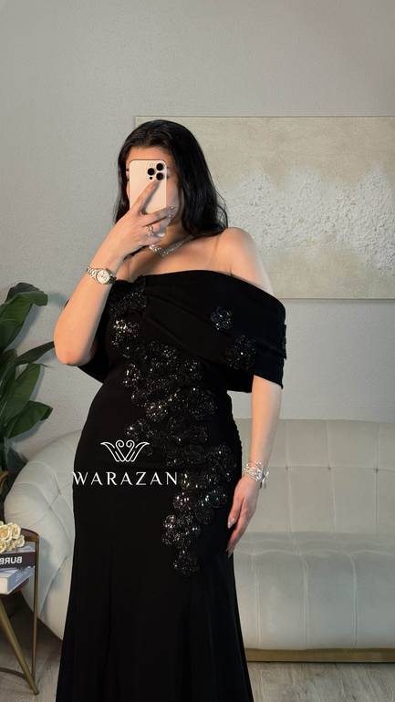 فستان سهره بتطريز كرستال اسود 