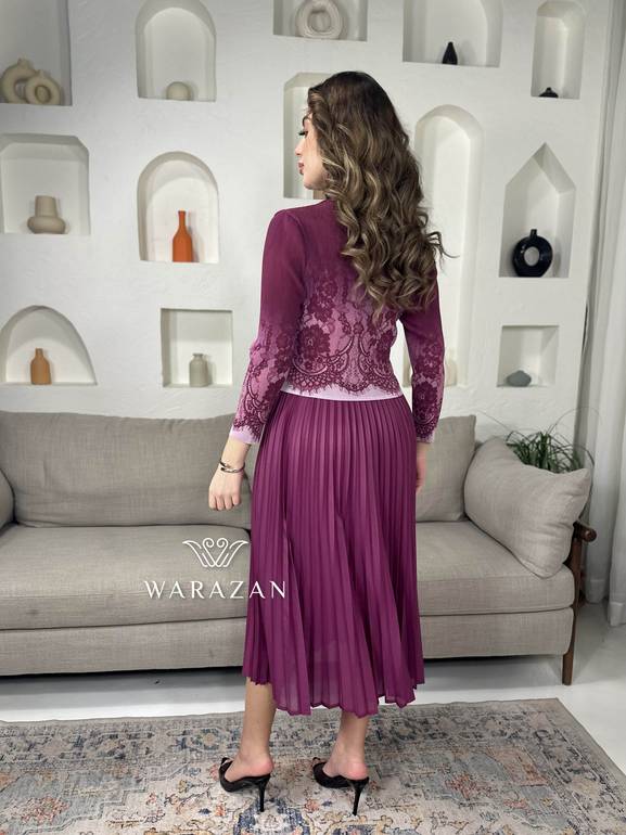  فستان كلاسيك بكسرات 