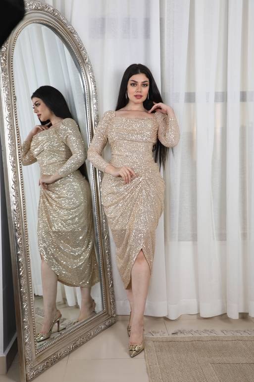 فستان سهرة ناعم وطويل ماسك بلمعة 