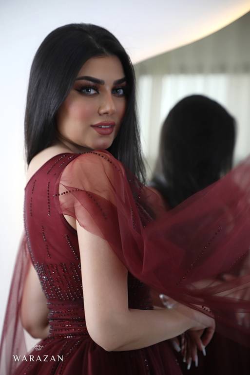 فستان سهرة تل بلمعة من الصدر