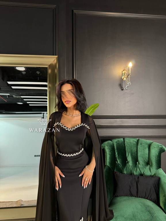 فستان سهرة ناعم بستايل أكمام طويلة