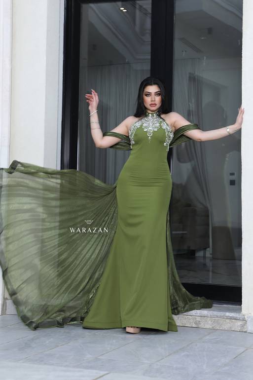 فستان سهرة راقي للمناسبات بتطريز 