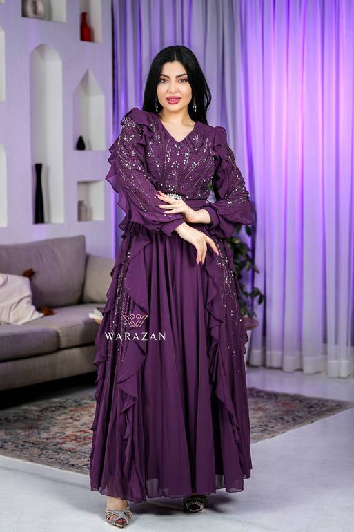 فستان سهرة بتطريز للمناسبات 