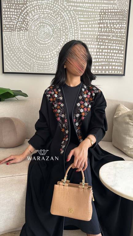 عباية عملية بشت تطريز كمبيوتر بألوان العيد