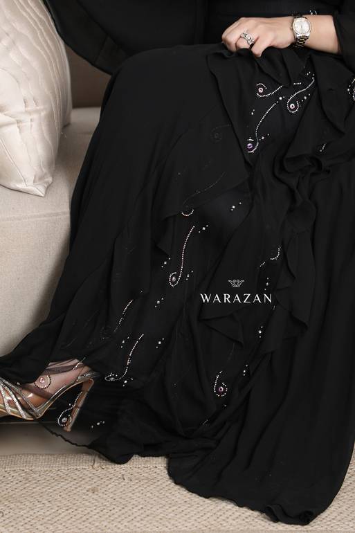 فستان سهره بحزام وقصة من الجنب