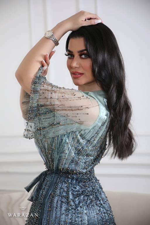 فستان سهرة بتطريز للمناسبات الراقية