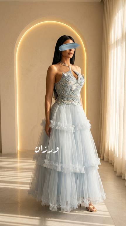 فستان تل بتطريز وشك يدوي