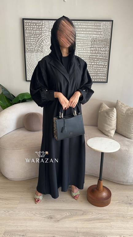 عباية كلاسيك فخمة كسرات من الكم 