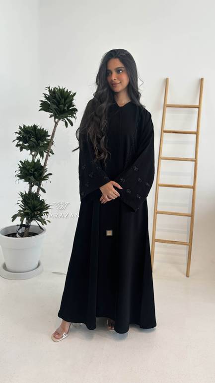 عباية للمناسبات بتطريز شك 