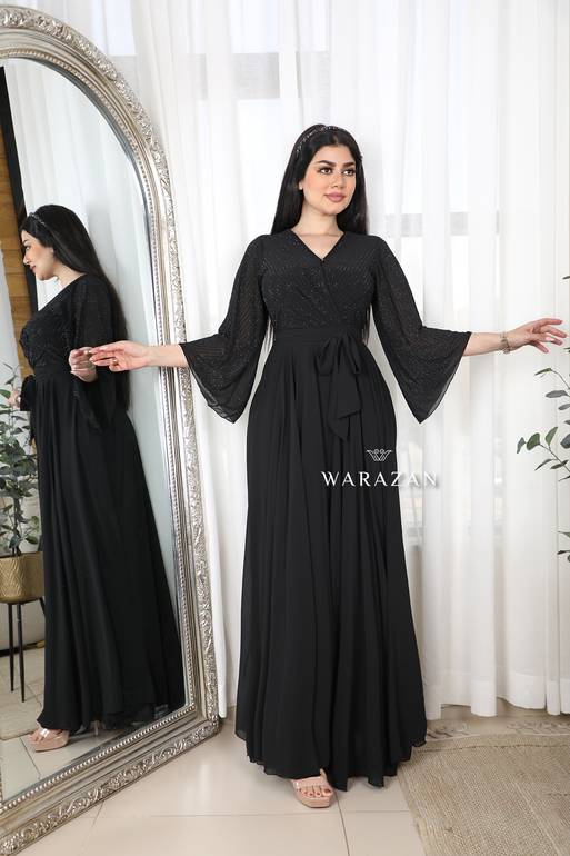فستان سهرة بحزام من الخصر و بلمعة 