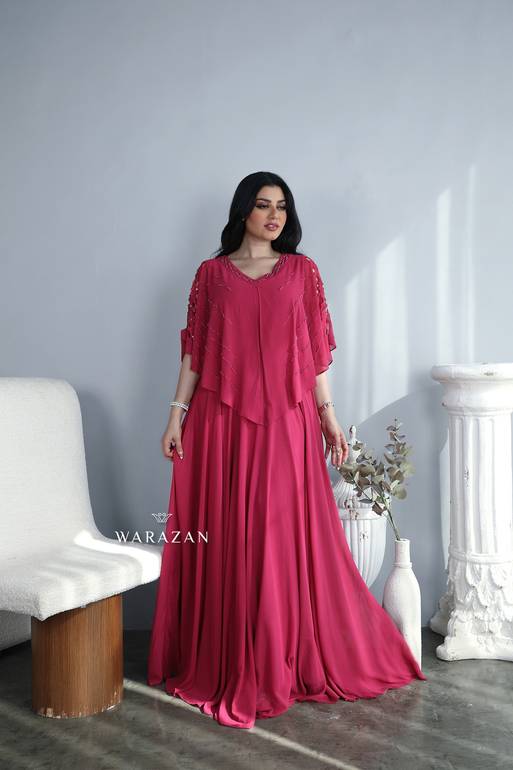 فستان سهرة ناعم بتطريز