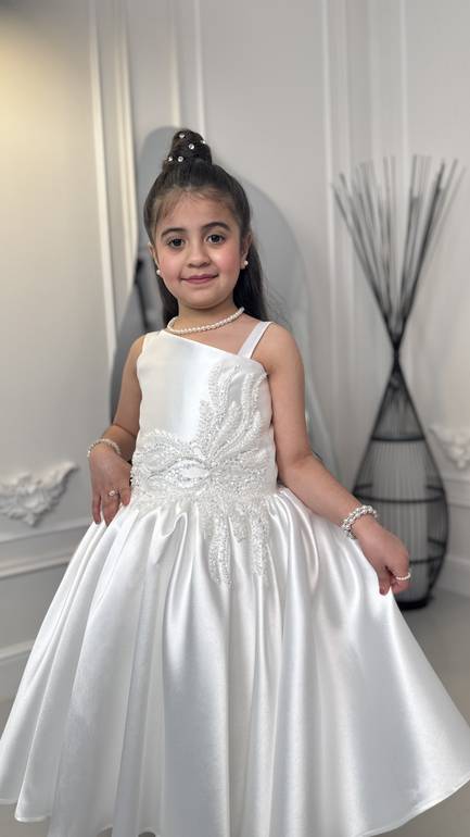 فستان بناتي منفوش