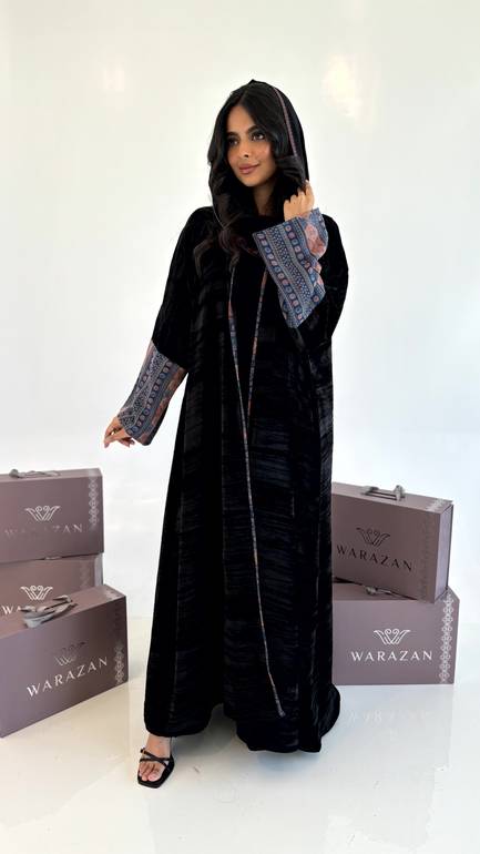  عباية مخمل شتوية