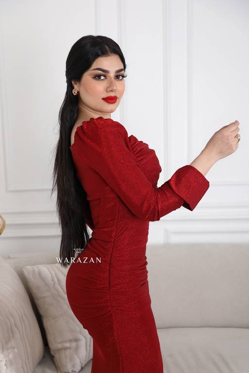 فستان ماسك انيق بقصة من الخصر