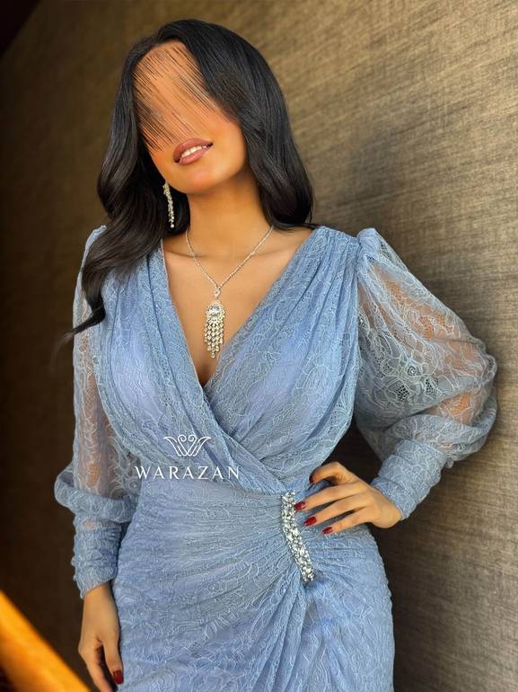 فستان سهرة انيق بكرستال من الخصر