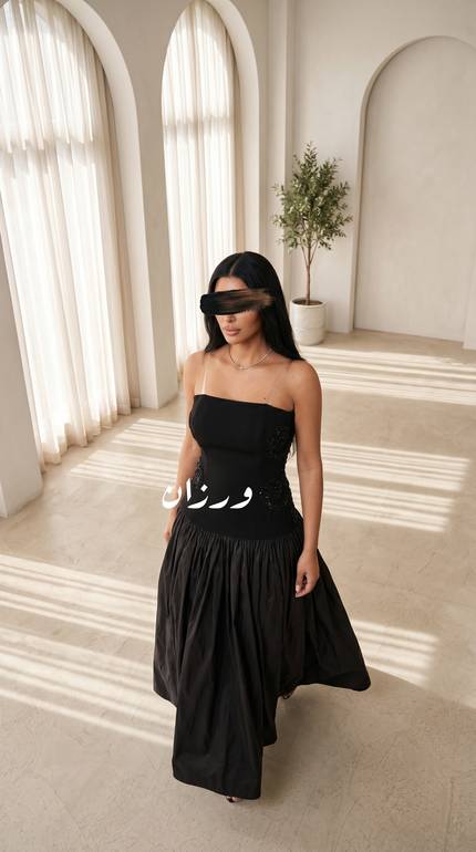 فستان سهرة أسود