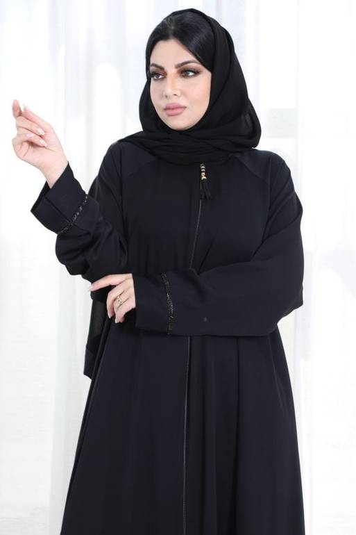 عباية رسمية ناعمة بفتحة أمامية كاملة مع سحاب 