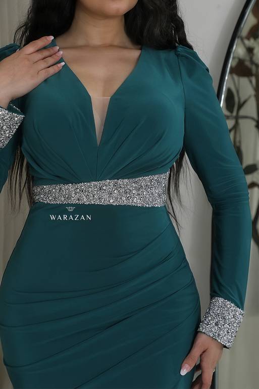 فستان سهرة بكرستال من الخصر و الكم