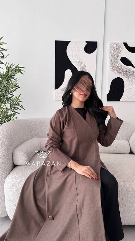 عباية ربع كلوش بتصميم انيق  
