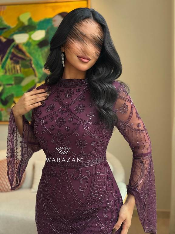 فساتين سهرة بتصميم ماسك أنيق للمناسبات